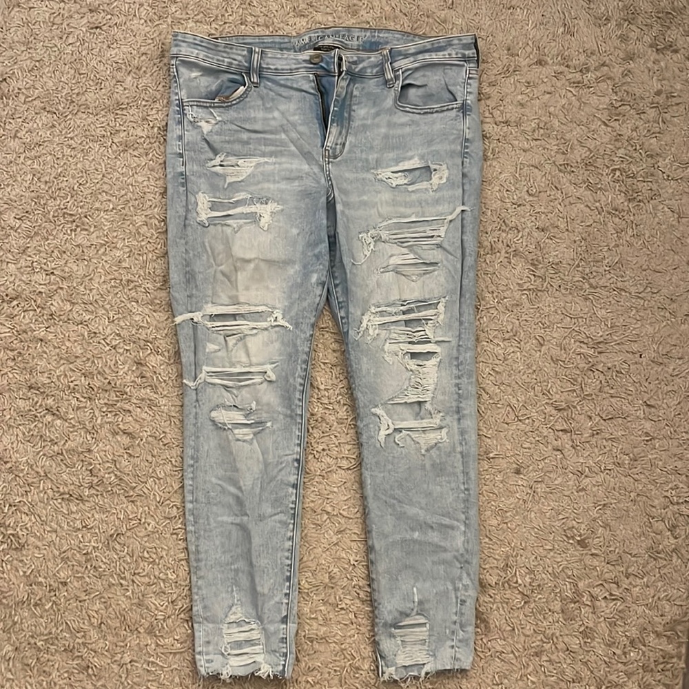 American Eagle Women’s Next Level Stretch Size 18 Distressed Skinny Jeans